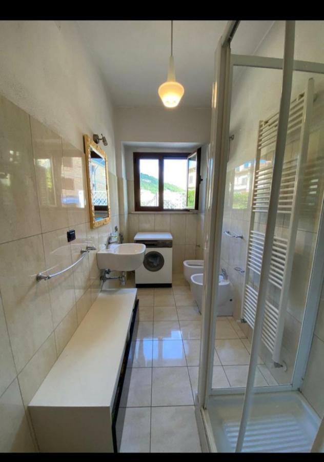 Appartamento Casa Eva Celano Esterno foto